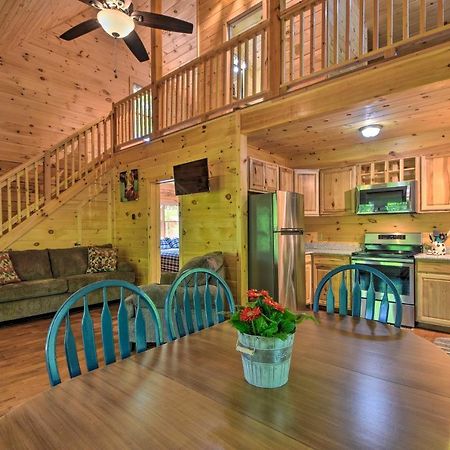 Murphy Cabin With Spacious Deck And Forest Views! ภายนอก รูปภาพ