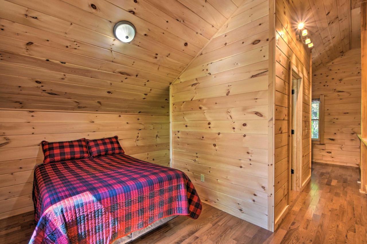 Murphy Cabin With Spacious Deck And Forest Views! ภายนอก รูปภาพ